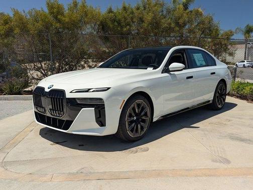 2025 BMW 760 760i xDrive