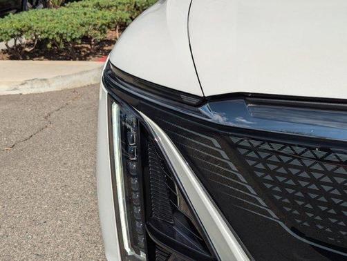 2024 Cadillac LYRIQ Sport