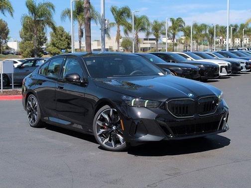 Black Sapphire Metallic 2026 BMW i5 eDrive40