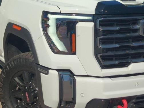 2024 GMC Sierra 2500 AT4