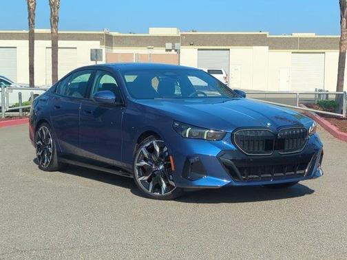 2025 BMW 530 i