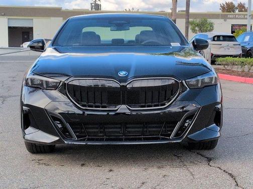 2026 BMW 550e xDrive