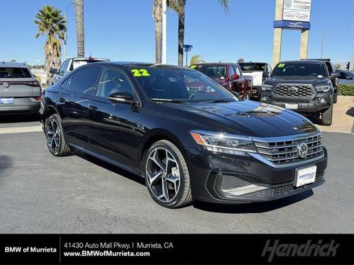 2022 Volkswagen Passat 2.0T R-Line