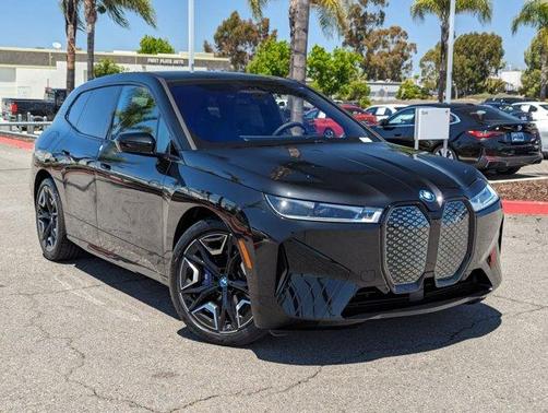2025 BMW iX M60