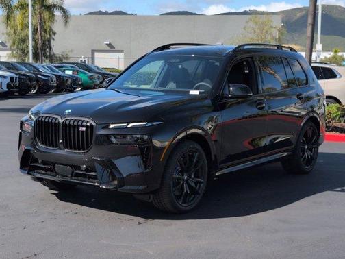 Black Sapphire Metallic 2026 BMW X7 M60i