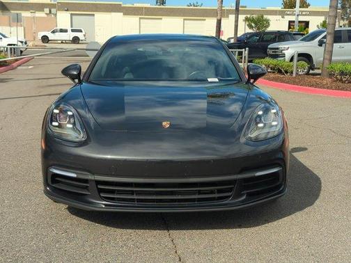 2019 Porsche Panamera Base