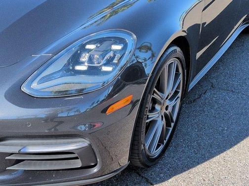 2019 Porsche Panamera Base
