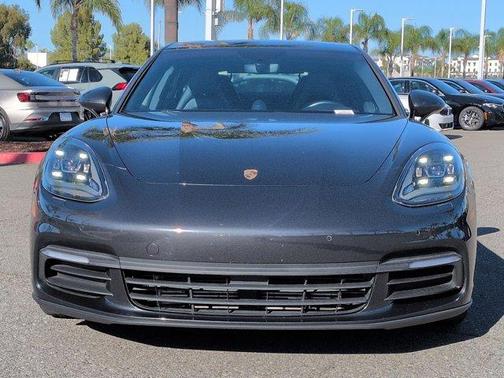 2019 Porsche Panamera Base