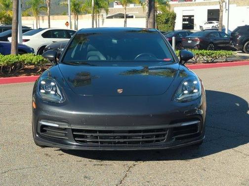 2019 Porsche Panamera Base