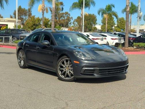 2019 Porsche Panamera Base