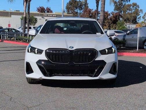 2026 BMW i5 eDrive40