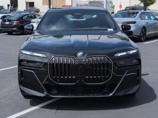 Black Sapphire Metallic 2026 BMW 760 760i xDrive