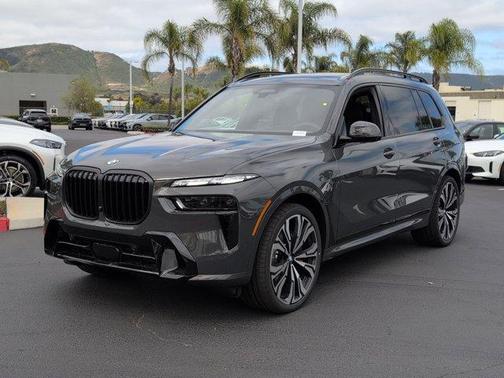 Gray Metallic 2027 BMW X7 xDrive40i