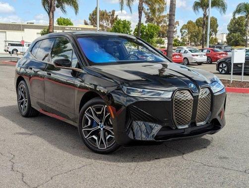 2025 BMW iX xDrive50