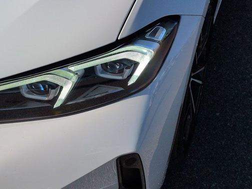2024 BMW 330 i