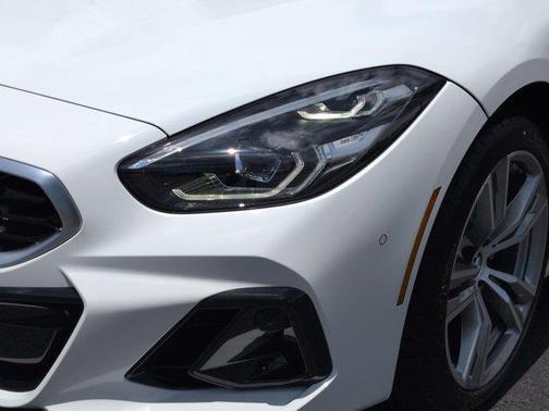 Alpine White 2026 BMW Z4 sDrive30i