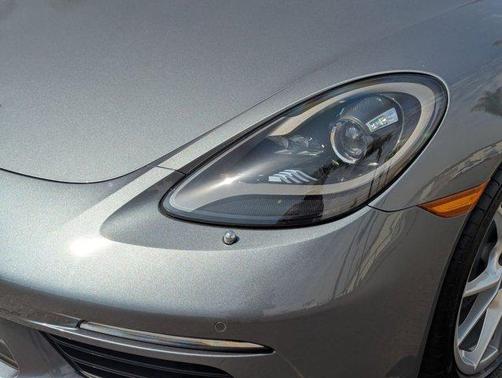 2025 Porsche 718 Cayman