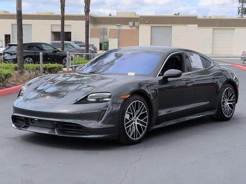 2020 Porsche Taycan Turbo