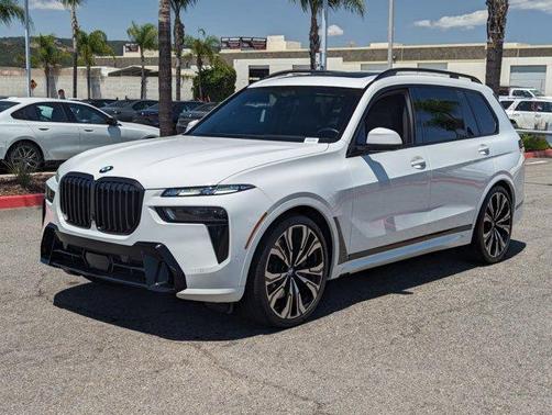 2024 BMW X7 xDrive40i
