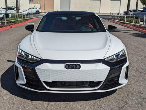 2024 Audi RS e-tron GT Base