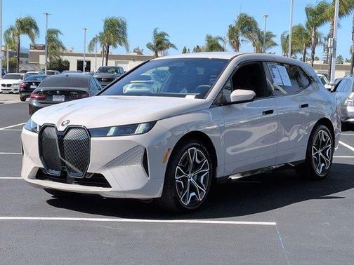 2026 BMW iX xDrive45