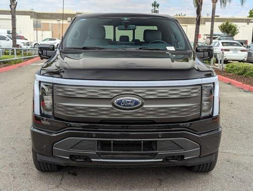 2023 Ford F-150 Lightning LARIAT