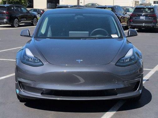Midnight Silver 2023 Tesla Model 3 Performance