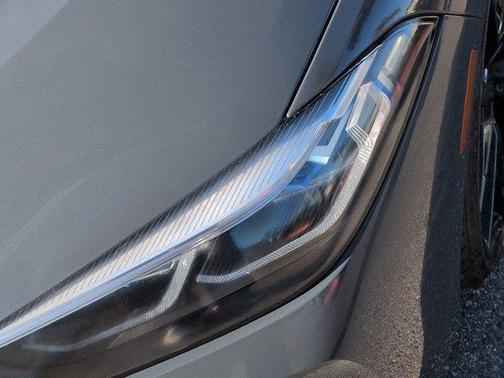 2023 BMW M850 i xDrive