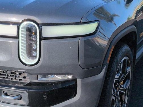 2023 Rivian R1T Adventure Quad Motor Large Pack