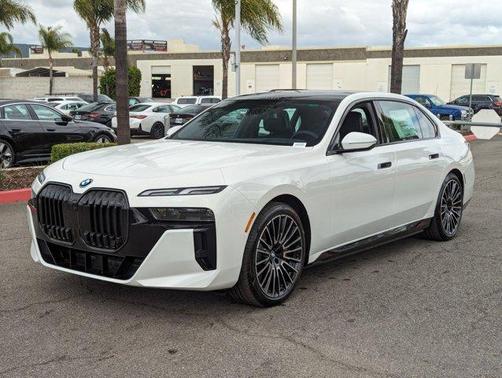 2025 BMW i7 xDrive60