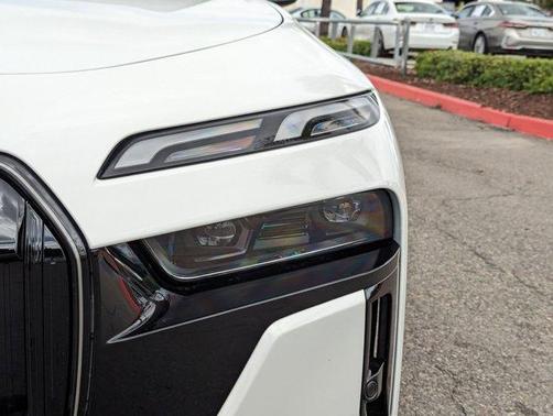 2025 BMW i7 xDrive60