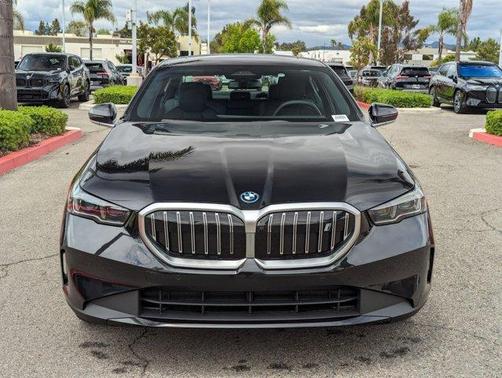 2025 BMW i5 eDrive40
