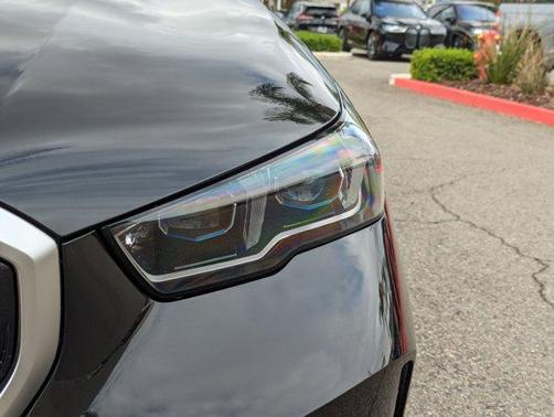 2025 BMW i5 eDrive40