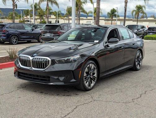 2025 BMW i5 eDrive40