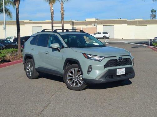 2022 Toyota RAV4 XLE Premium