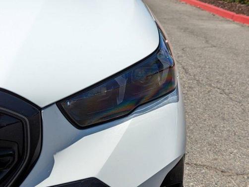 2025 BMW i5 M60