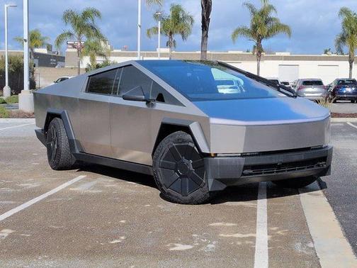 2024 Tesla Cybertruck Cyberbeast