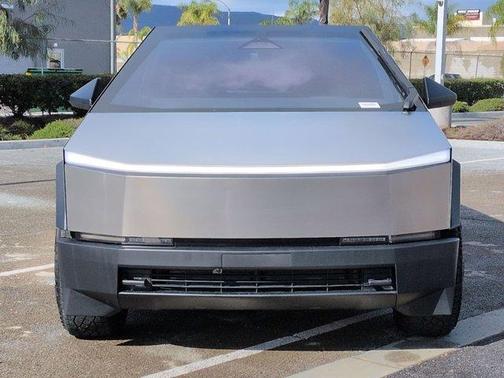 2024 Tesla Cybertruck Cyberbeast