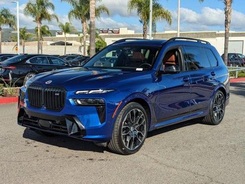 2023 BMW X7 M60i