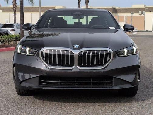 2026 BMW 530 i