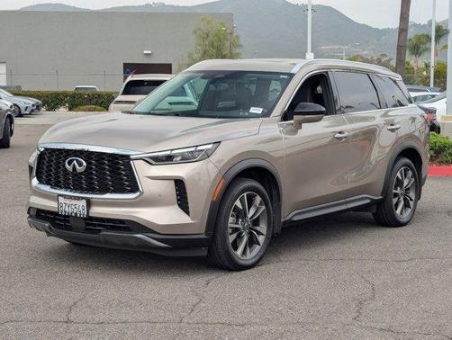 2022 INFINITI QX60 Luxe