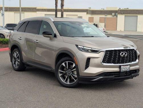 2022 INFINITI QX60 Luxe