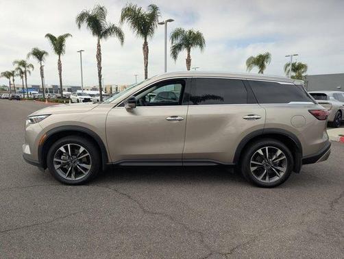 2022 INFINITI QX60 Luxe