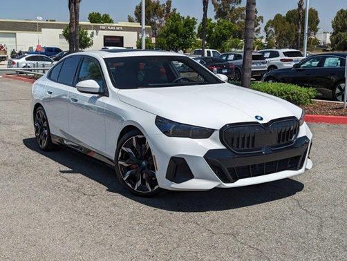 2024 BMW i5 eDrive40