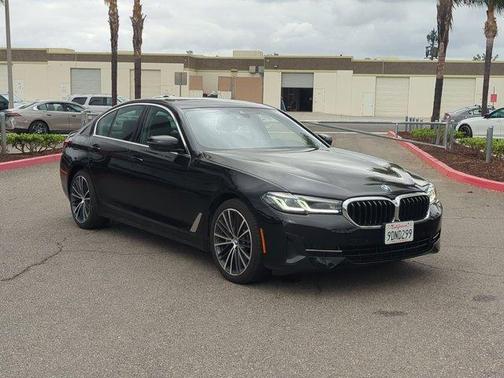 2022 BMW 530 i