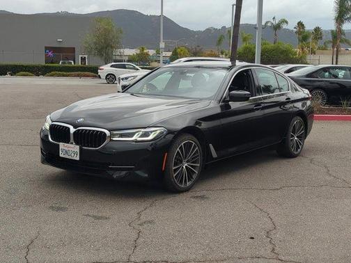 2022 BMW 530 i