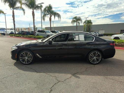 2022 BMW 530 i