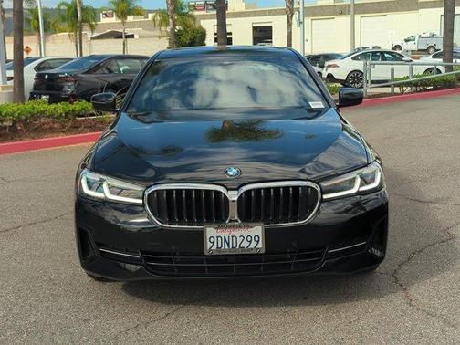 2022 BMW 530 i