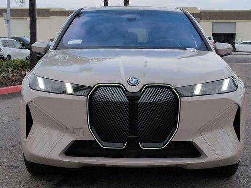 2026 BMW iX xDrive45