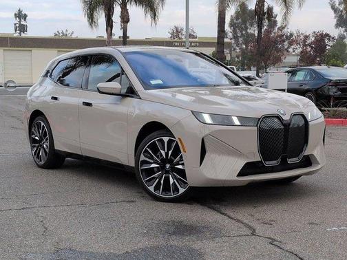 2026 BMW iX xDrive45